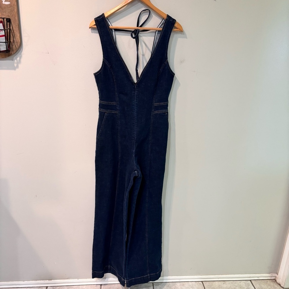 Pilcro Modern Sportsuit Wide Leg Jumpsuit Front Zip Pockets Women’s Size 4 NEW